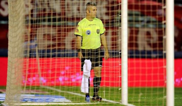 futbol arbitros adicionales