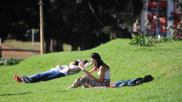 francisco-velasquez-gago-la-protecci-oacute-n-solar-recomendada-imposible-para-el-bolsillo