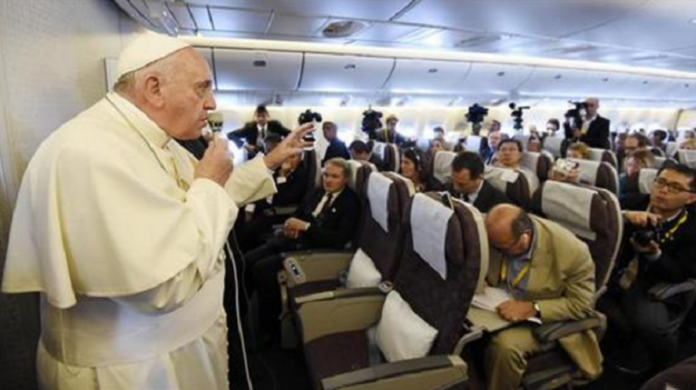 papa_avion-png_1622287645